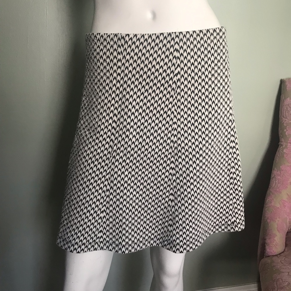 Loft knit skirt